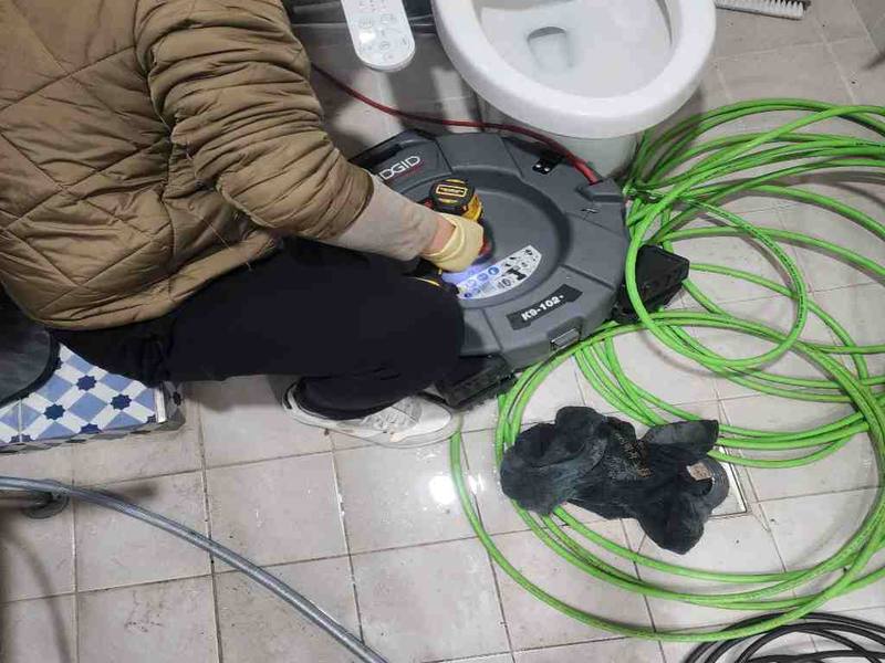 분당 변기 물이 넘치려 할 때 먼저 해야 할 일